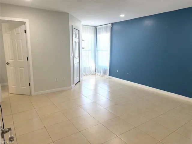 1203 Sw 34th Ter, Cape Coral, Florida 33914