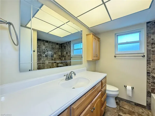 1643 Country Club Pkwy, Lehigh Acres Fl 33936