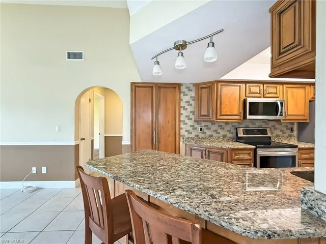 1643 Country Club Pkwy, Lehigh Acres Fl 33936