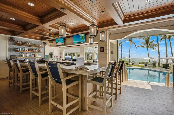 The Floridian Beach Club Bar & Restaurant