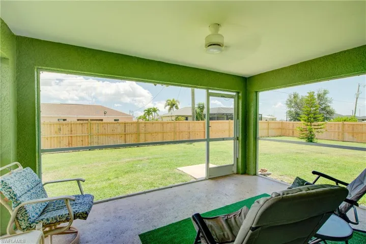 This screened in lanai is the best place to enjoy our gorgeous SWFL weather! Outdoor dining anyone?