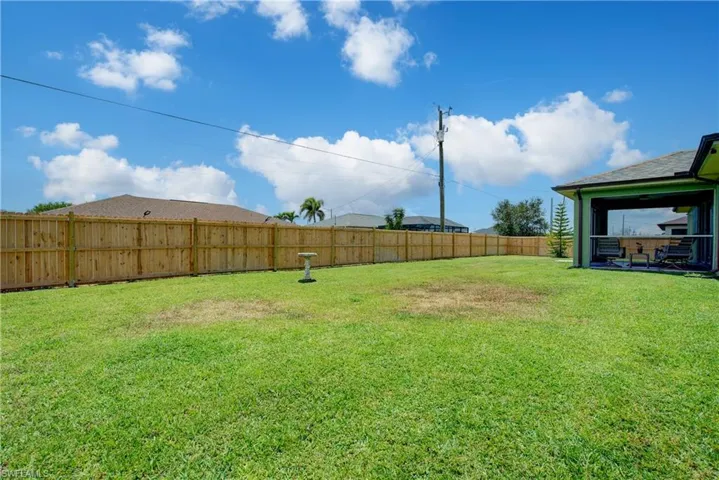 Do you have pets? Kids? Grandkids? This yard is a great place to run and play!