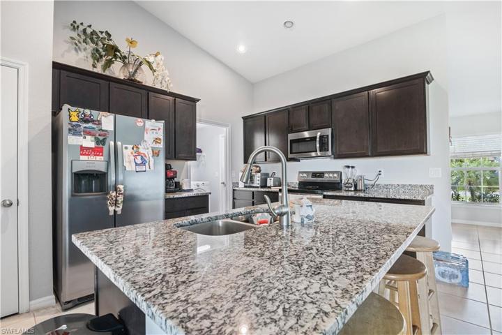 319 NW 2nd AVE, CAPE CORAL FL 33993