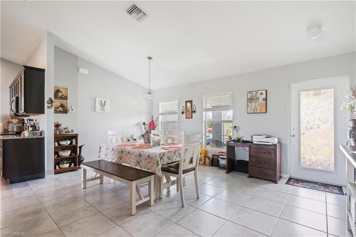 319 NW 2nd AVE, CAPE CORAL FL 33993