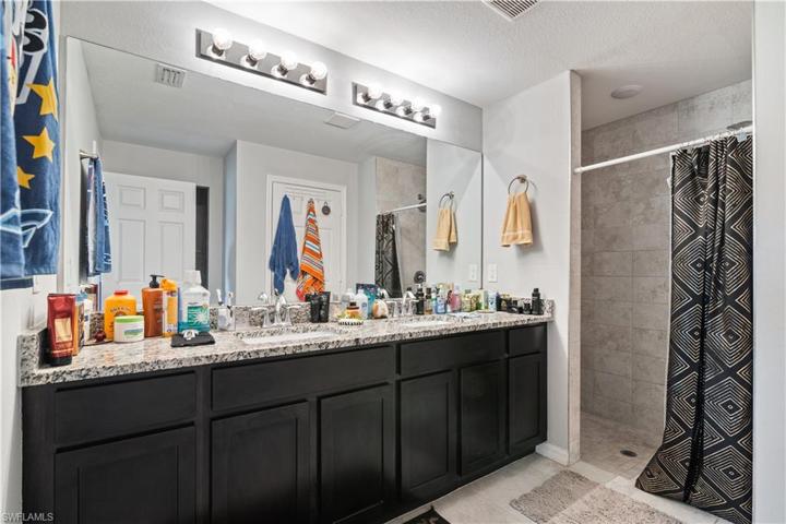 319 NW 2nd AVE, CAPE CORAL FL 33993