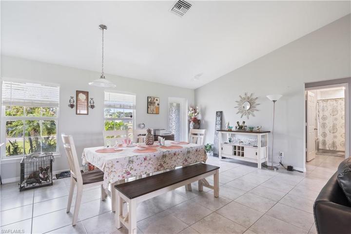 319 NW 2nd AVE, CAPE CORAL FL 33993