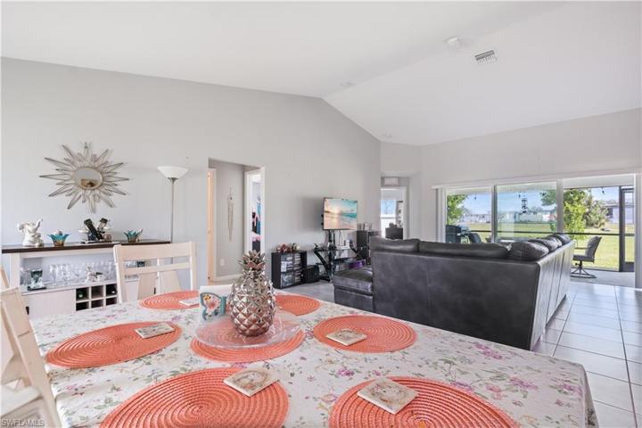 319 NW 2nd AVE, CAPE CORAL FL 33993