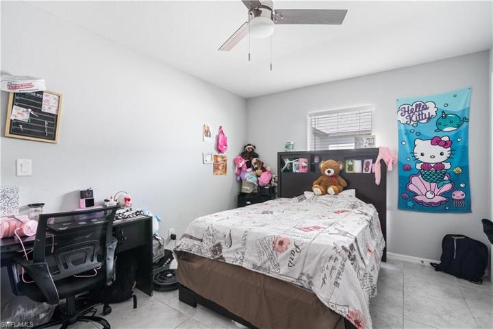 319 NW 2nd AVE, CAPE CORAL FL 33993