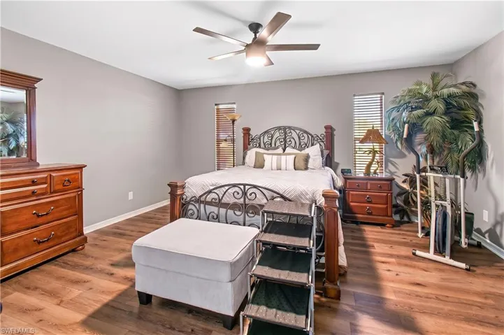 1215 Sw 31st Ter, Cape Coral, Florida 33914