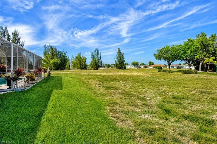 1215 Sw 31st Ter, Cape Coral, Florida 33914
