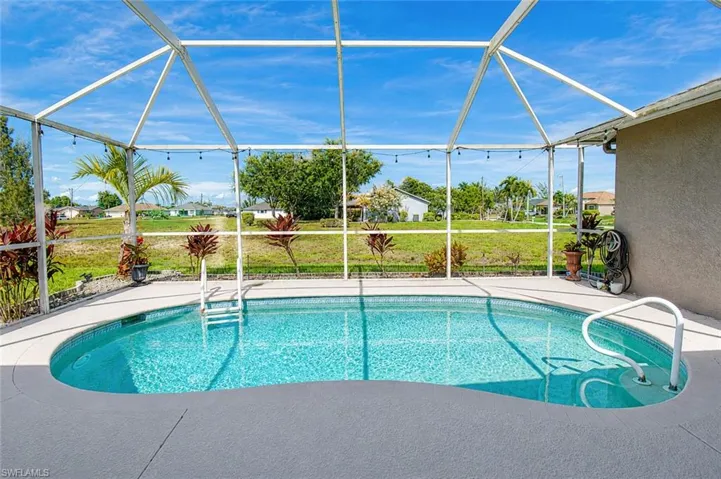 1215 Sw 31st Ter, Cape Coral, Florida 33914