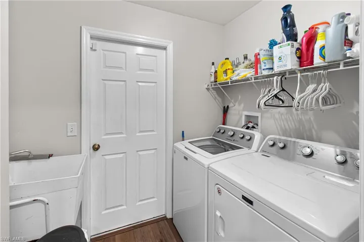 1215 Sw 31st Ter, Cape Coral, Florida 33914