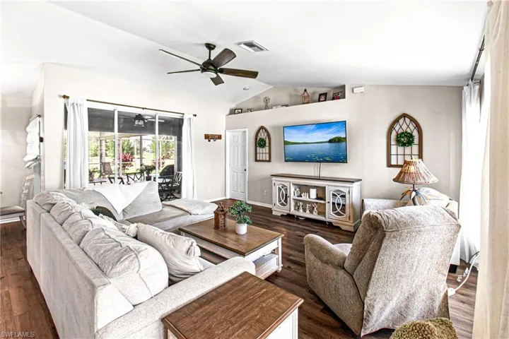 1215 Sw 31st Ter, Cape Coral, Florida 33914