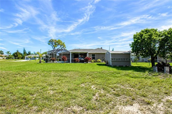 1215 Sw 31st Ter, Cape Coral, Florida 33914