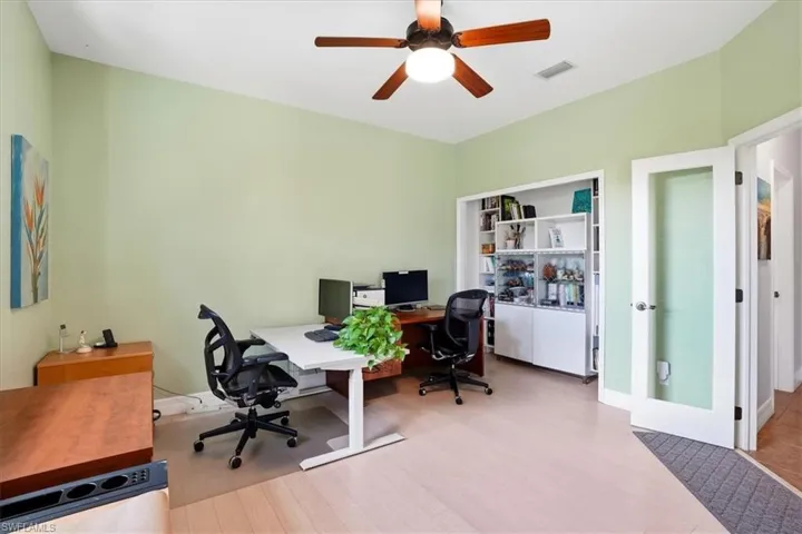 2105 Ottersrest Ln, Cape Coral, Florida 33990