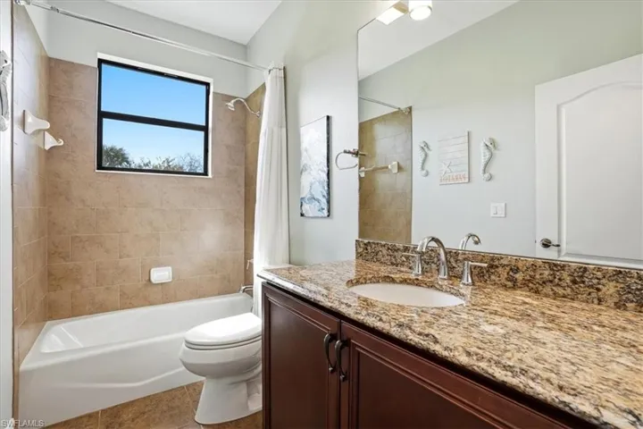 2105 Ottersrest Ln, Cape Coral, Florida 33990