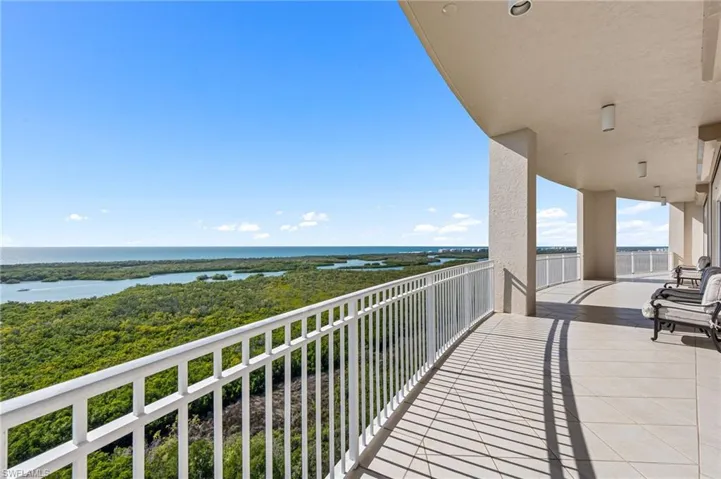 Top of The Pointe Balcony