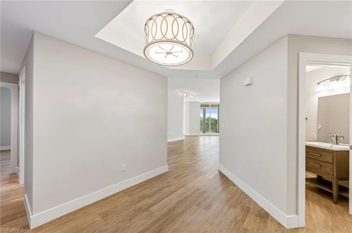 1001  Arbor Lake  DR, Naples, FL 34110
