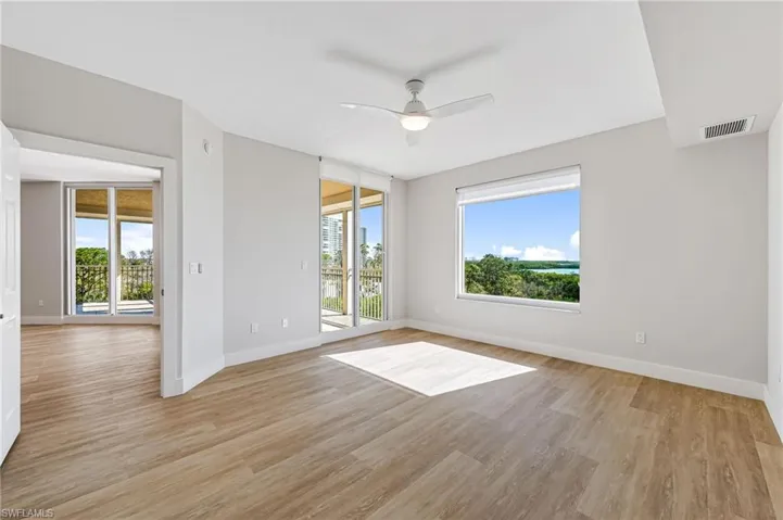 1001  Arbor Lake  DR, Naples, FL 34110