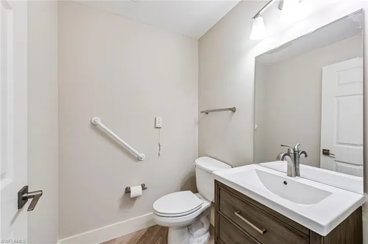 1001  Arbor Lake  DR, Naples, FL 34110