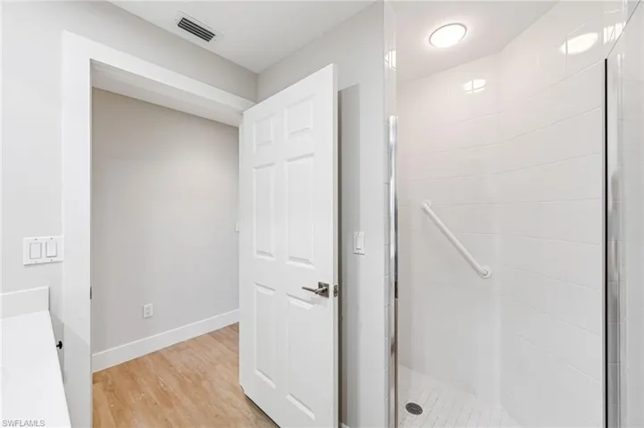 1001  Arbor Lake  DR, Naples, FL 34110
