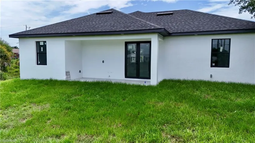 830 Wolverine St E, Lehigh Acres, Florida 33974
