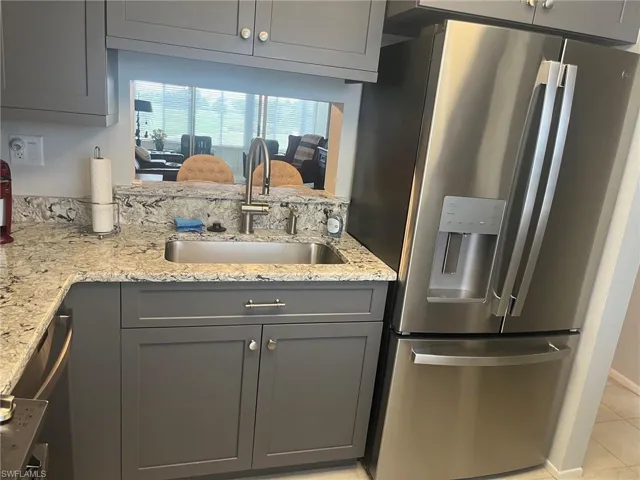 1580 Pine Valley Dr 305, Fort Myers, Florida 33907