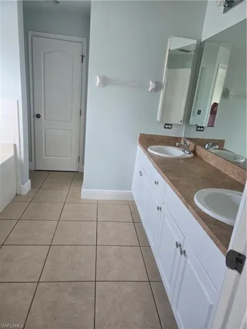 2026 NE 33rd  TER, Cape Coral, FL 33909