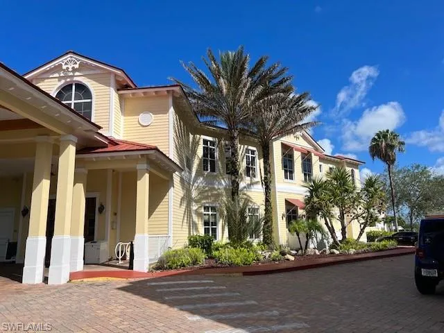 477  North  RD, Naples, FL 34104