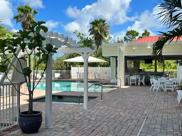477  North  RD, Naples, FL 34104