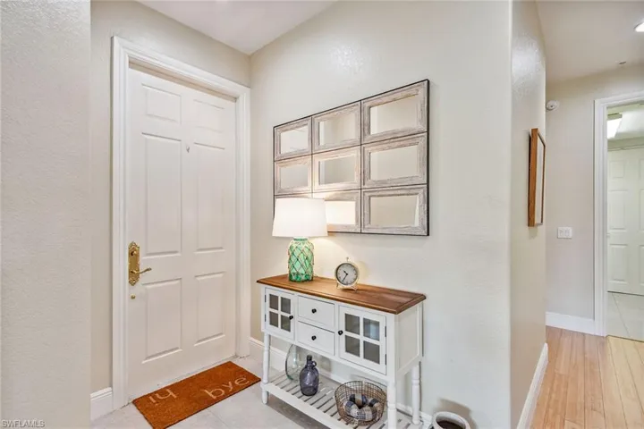 3123  Aviamar  CIR, Naples, FL 34114
