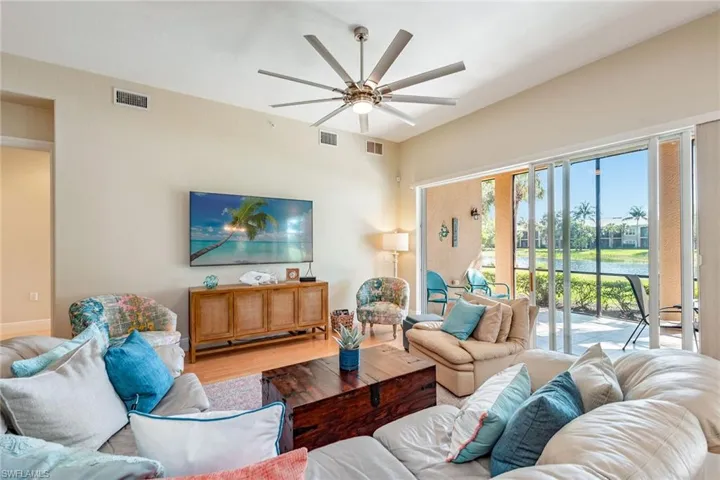 3123  Aviamar  CIR, Naples, FL 34114