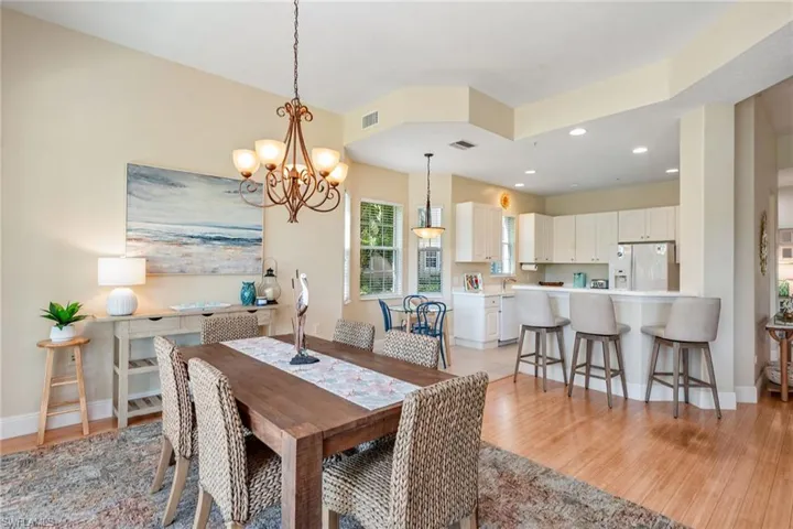 3123  Aviamar  CIR, Naples, FL 34114