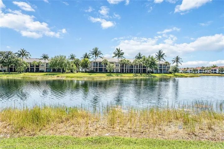 3123  Aviamar  CIR, Naples, FL 34114