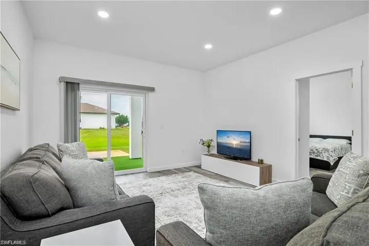 717/719 Gordon Ave S, Lehigh Acres, Florida 33973