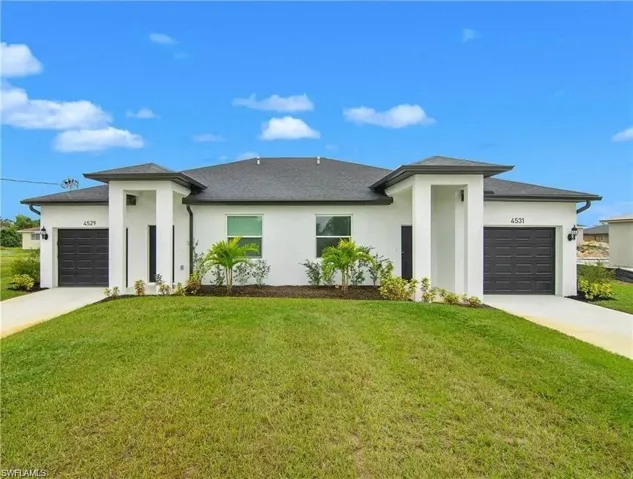 717/719 Gordon Ave S, Lehigh Acres, Florida 33973