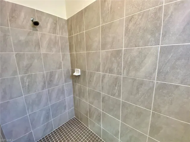 14561  Monrovia  LN, Fort Myers, FL 33905
