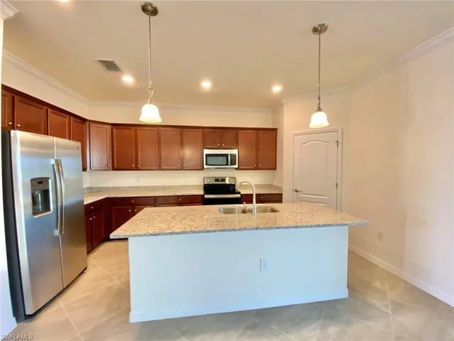 14561  Monrovia  LN, Fort Myers, FL 33905