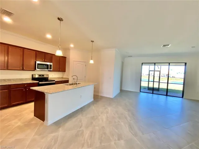 14561  Monrovia  LN, Fort Myers, FL 33905
