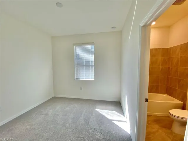 14561  Monrovia  LN, Fort Myers, FL 33905
