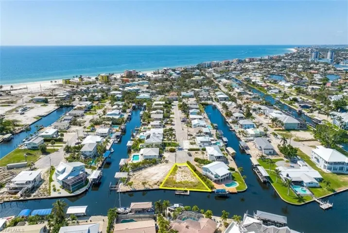Waterfront parcel with direct canal access - Virtually Edited Image