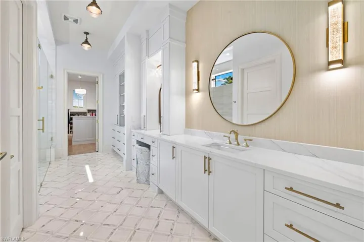 528 Turtle Hatch Rd, Naples, Florida 34103