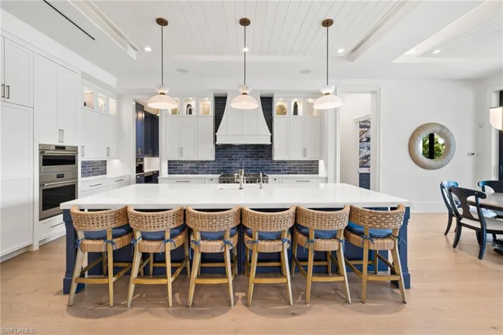 528 Turtle Hatch Rd, Naples, Florida 34103