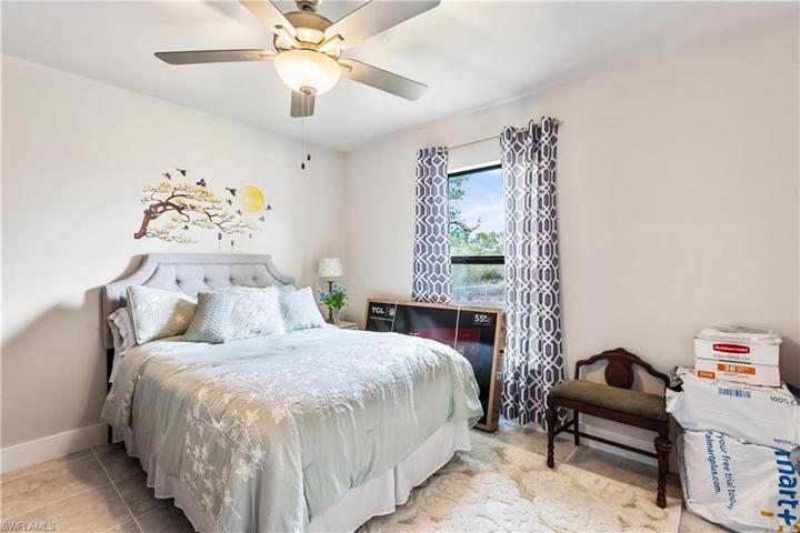 Guest bedroom