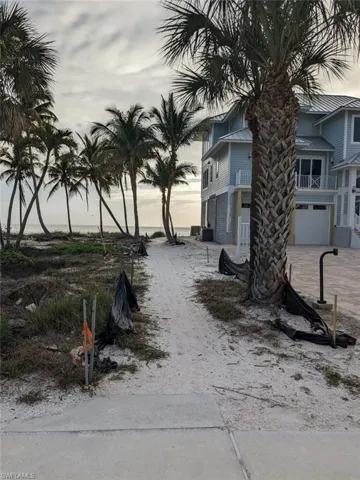 Deeded Beach access