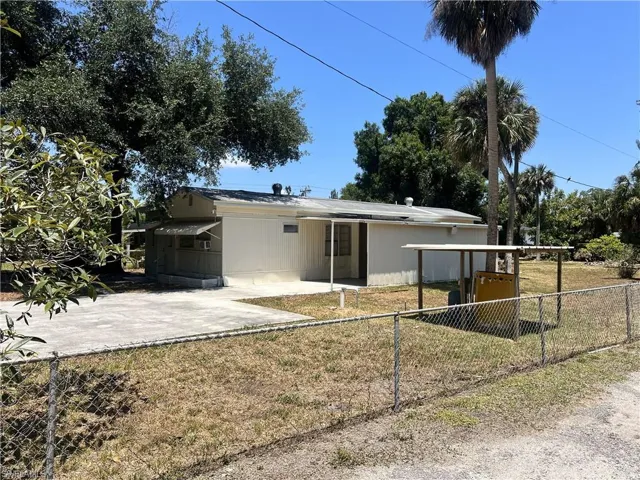 7789  Marx  DR, North Fort Myers, FL 33917