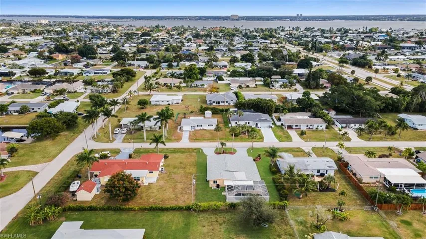 5208 Wilmington Ct, Cape Coral, Florida 33904