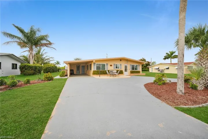 5208 Wilmington Ct, Cape Coral, Florida 33904