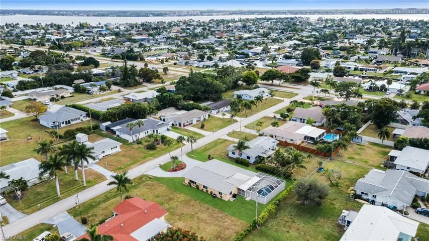 5208 Wilmington Ct, Cape Coral, Florida 33904