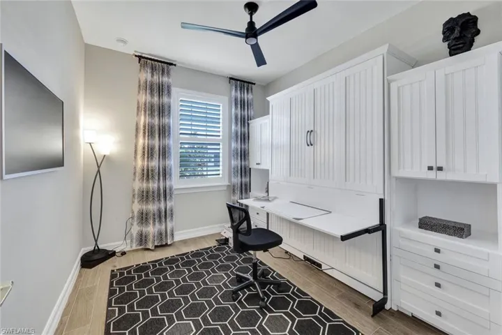 Guest bedroom 3 with queen size murphey bed